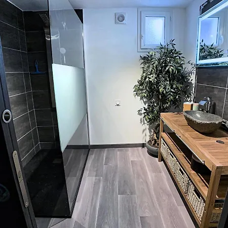 Eco-appart'hotel - Bde Апартаменты *